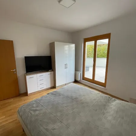 Apartmán Luxury 3-room Large Maribor Pohorje *
